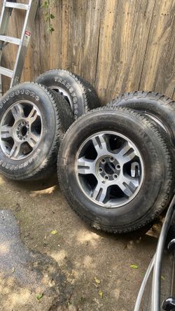 Llantas 18  LT 275/70R18.  125/122R Chevy Silverado 6 Virlos 