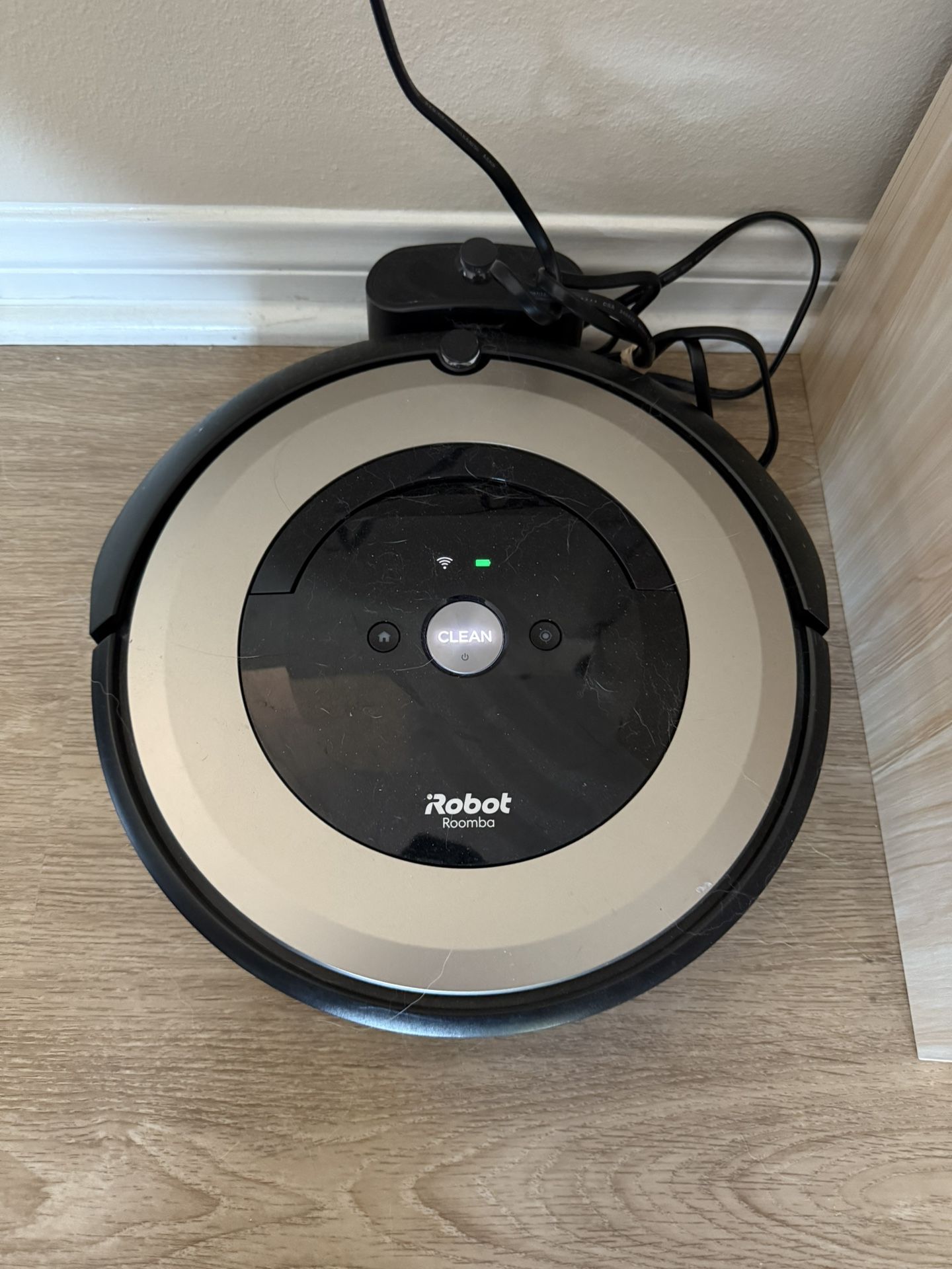 iRobot Roomba E6 Wi-Fi Connected Robot Vacuum