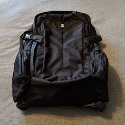Tortuga Carry-on Travel Backpack 44L (like-new)