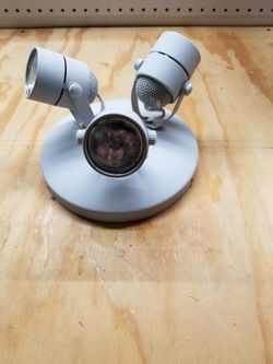 Adjustable 3 Spot/flood Light Fixture With UV Protection Lenses