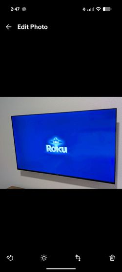 50" Mounted Smart Roku TV