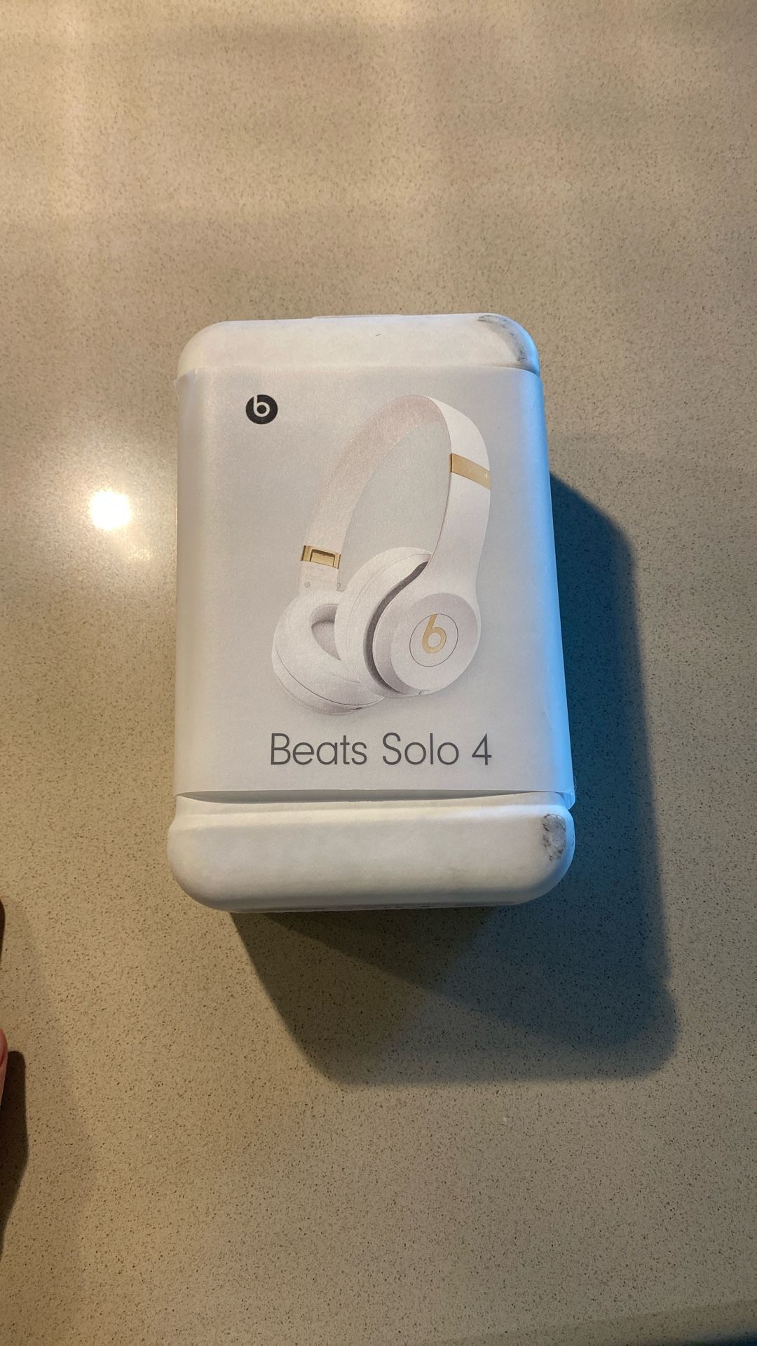 Beats Solo 4 (new)