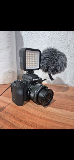 Canon M50