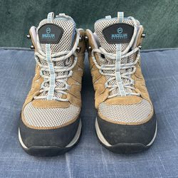 Magellan Outdoors Caprock Hiker Hiking Waterproof Boots Woman size 8B
