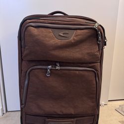 Medium suitcase