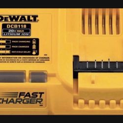 8AMP. FAST CHARGER 💥DEWALT 20-Volt MAX Lithium-Ion Fan Cooled Fast Battery Charger