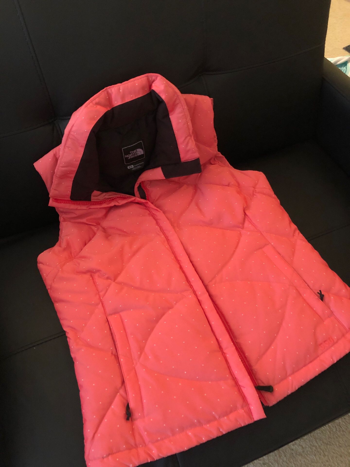 North Face Down Vest! Worn once! Size M. Pink with white polka dots!