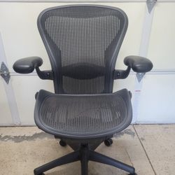 Herman Miller Aeron Size B Computer Desk Ergonomic Task Office Chair, Lumbar Pad