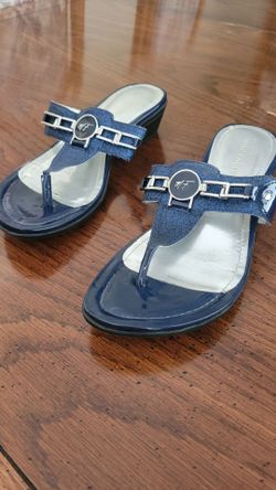 Marc Fisher Navy Blue Wedge Thong Sandals