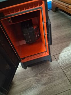 Milwaukee Bluetooth speaker