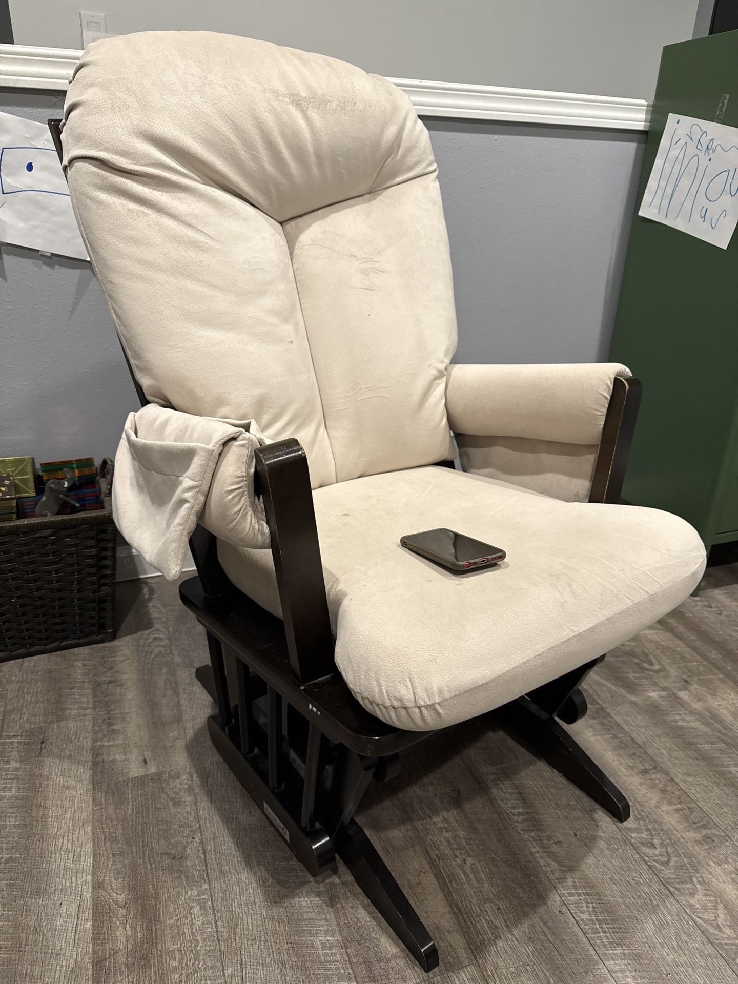 Comfy Clean Rocking Chair