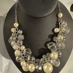 Cluster Dangle Faux Pearl Necklace Silver Tone Necklace 16” w/ 3” extender   