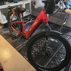Red Velotric Discover 2 Ebike