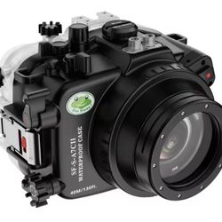 Sea Frogs Waterproof Camera Housing – 40m / 130ft – Underwater Scuba Diving Case