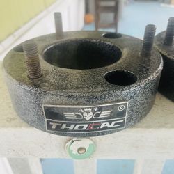 Lifting Kit.  Set De Niveladores  2.5”