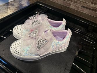 Skechers Twinkle Toes Light-Up Glitter Shoes, Girls Size 1