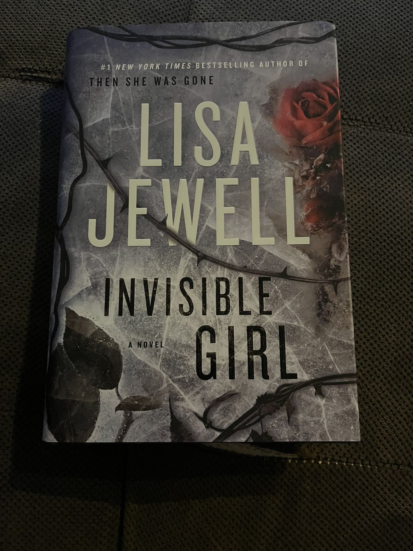 Invisible Girl - Lisa Jewell Novel