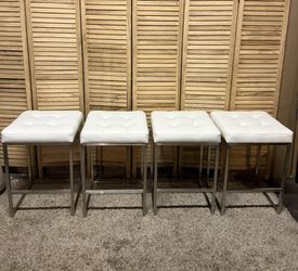 Stools Set