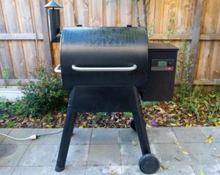 Traeger Pellet Smoker