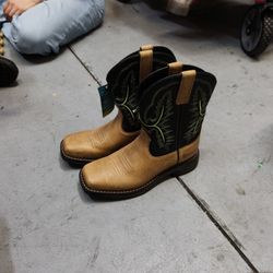 Ariat Boots - Workhog XT Waterproof