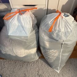 2 bags of women’s clothes