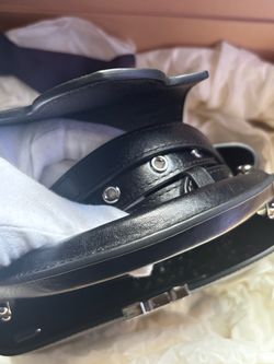 Authentic VIP Louis Vuitton Capucines east west bb
