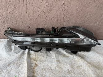 2016 - 2020 Lexus NX300 Right side - Passenger side Daytime Running Light LED