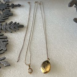 VTG Set Of 3 Gold Tone, Chain Pendant, And Locket Set 16”