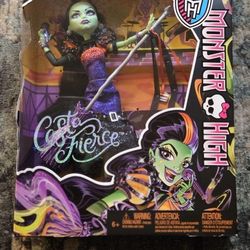 Monster High Casta Fierce Witch 2014 Doll (New In Box)