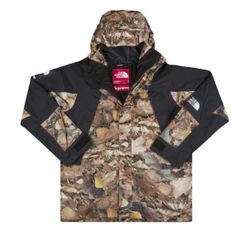 SUPREME X THE NORTH FACE 