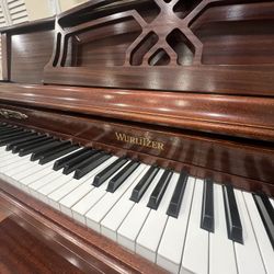 WURLITZER CLASSIC UPRIGHT PIANO. Mint condition. 