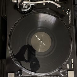DJ Set Up 
