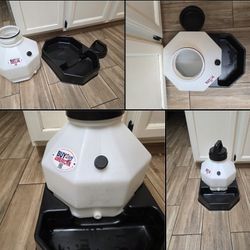 3 gallon Travel Pal top-filling pet waterer read description for details (2 available price is for each) 