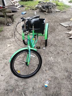Moon Cool Tricycle