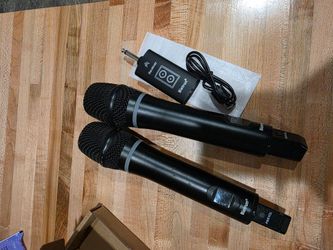 Bietrun Rechargeable Wireless Microphone (set of 2)