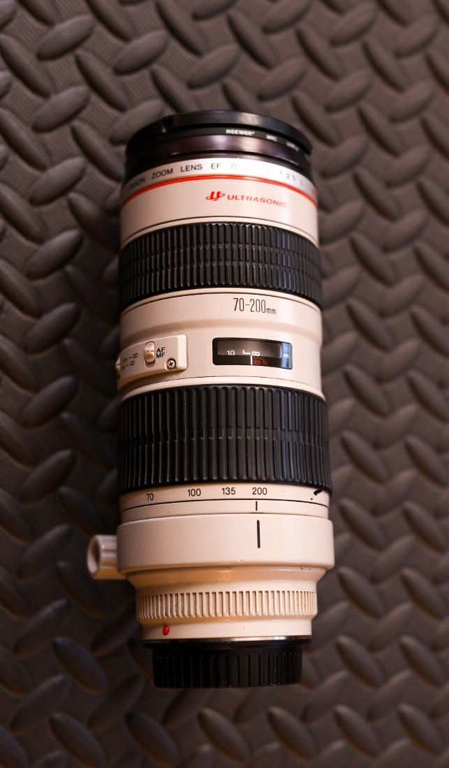 Canon EF 70-200mm f/2.8 L USM Lens