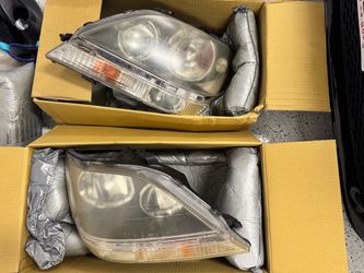 Factory Japan made OEM Headlight Headlamp from 2000 Lexus RX300 fits 99-03 Headlights Headlamps Set