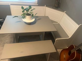 Nook table