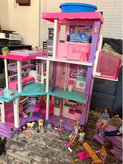 Barbie dream house