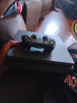 Ps4 slim 1tab