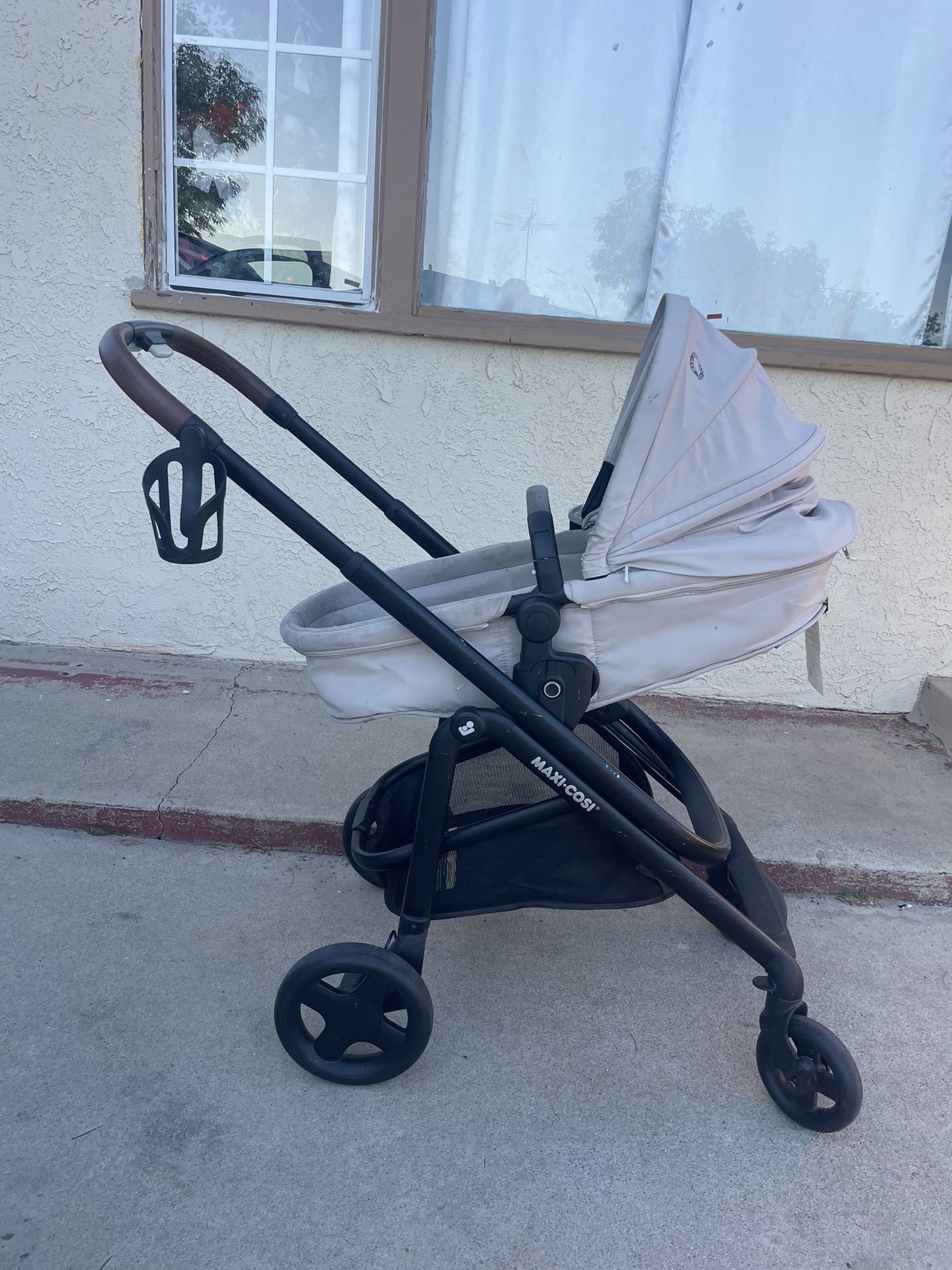 MAXI- COSÍ STROLLER