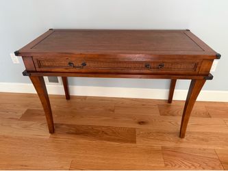 Wood desk with single drawer