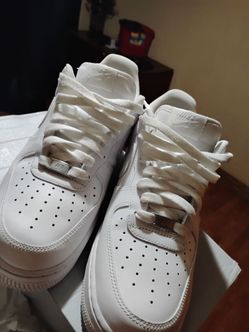 Air Force 1s size 9