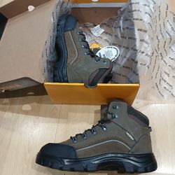 New Size 8 Hiking Boots