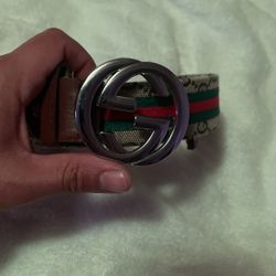 Gucci belt  32-36