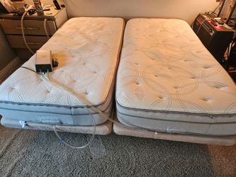 Sleep Number King size P5 mattress w/ adjustable base