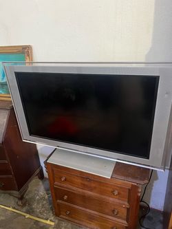 Sony Flat Screen TV with Silver Bezel