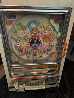 Vintage 1970s Japanese Heiwa "Custom" Pachinko Machine