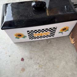 Bread Container