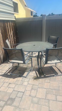 Free patio table and chairs